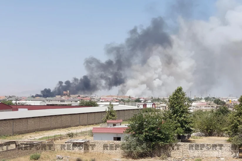 В Сумгайыте горит полигон бытовых отходов