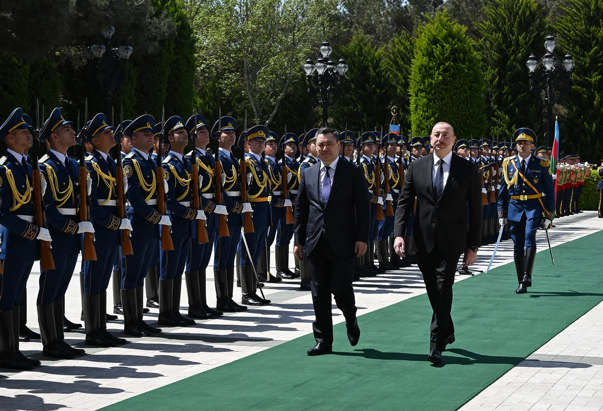 Qırğızıstan Prezidentinin rəsmi qarşılanma mərasimi olub