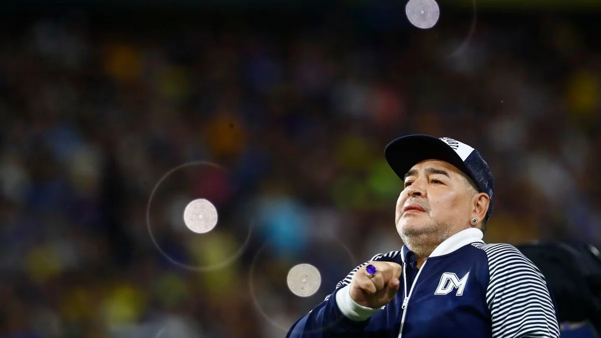 Maradona's lawyer announces cause of death of star