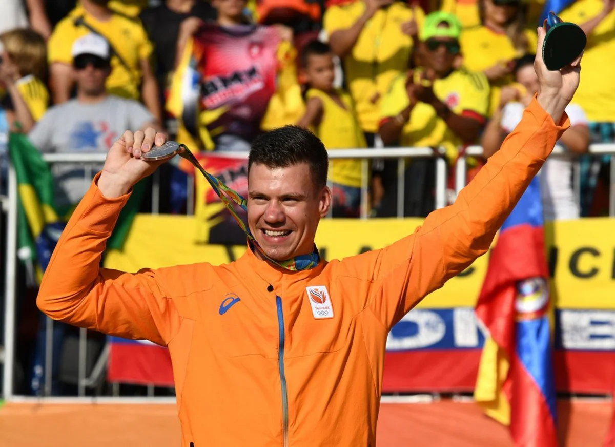 Olimpiya mükafatçısı komaya düşüb