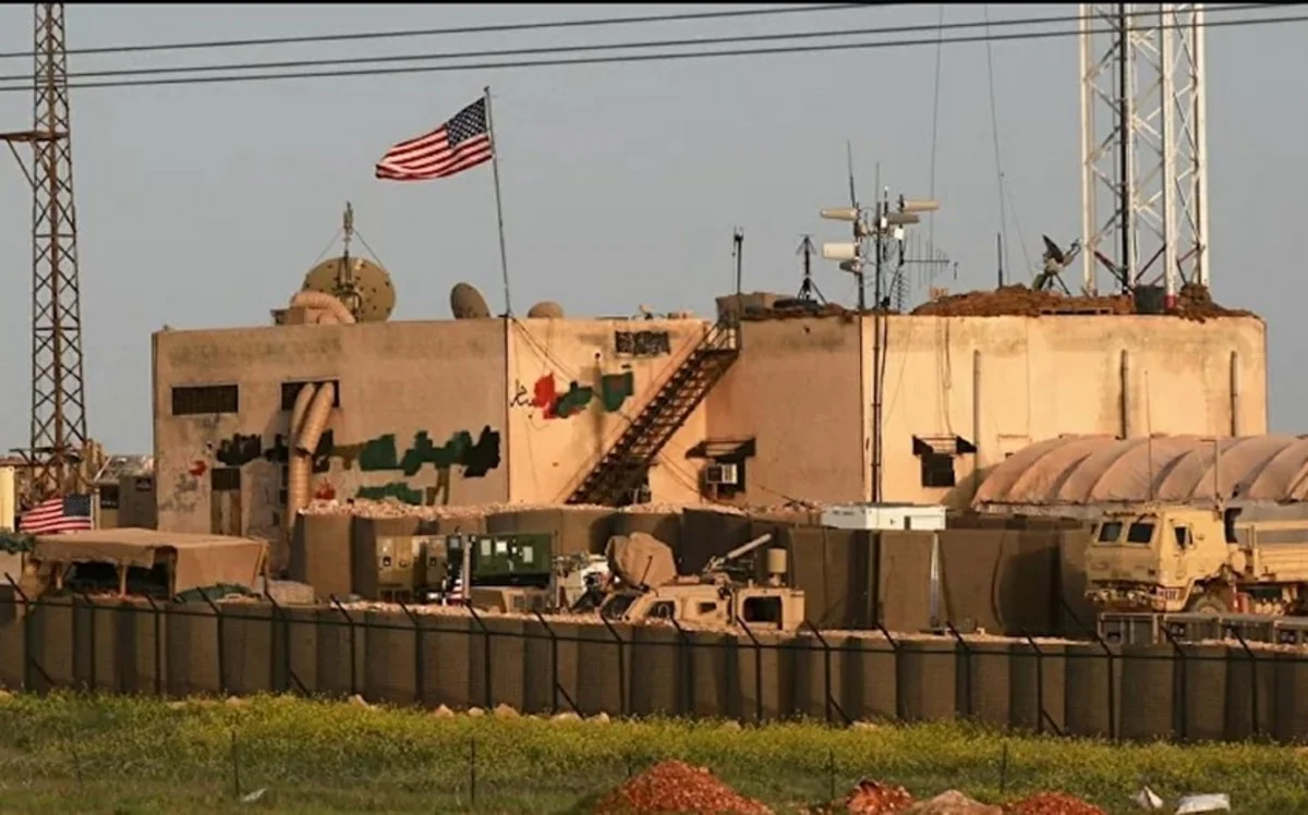 СМИ: Военная база США на западе Ирака подверглась ракетному обстрелу