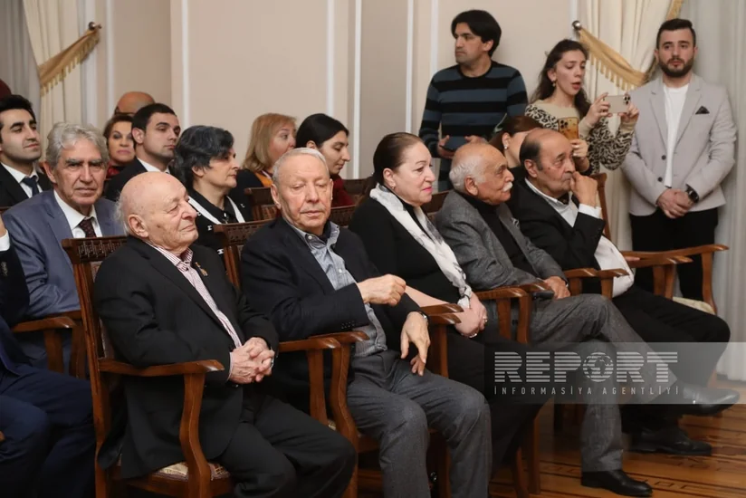 Xurşidbanu Natəvanın 190 illiyinə həsr olunan sərgi açılıb