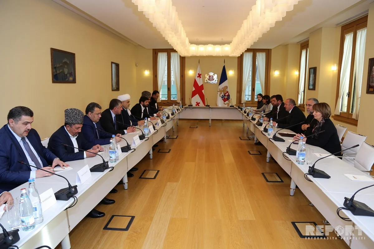 Gürcüstan prezidenti QMİ sədrini qəbul edib
