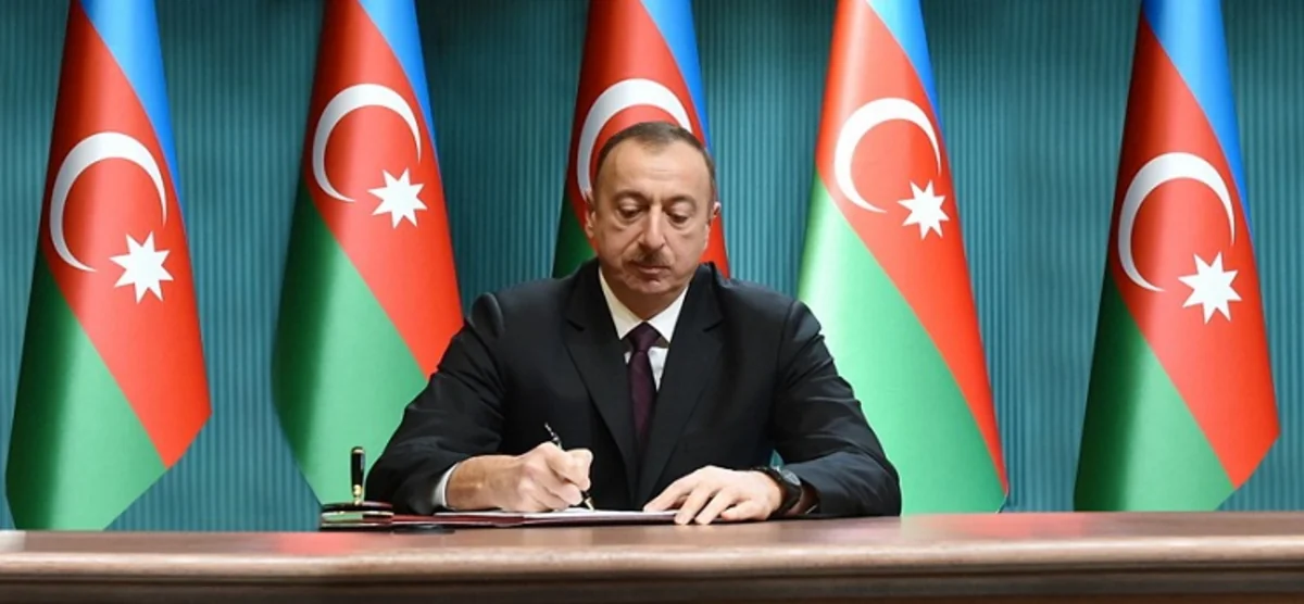 Prezident İlham Əliyev ​dövlət qulluqçularını təltif edib - SİYAHI