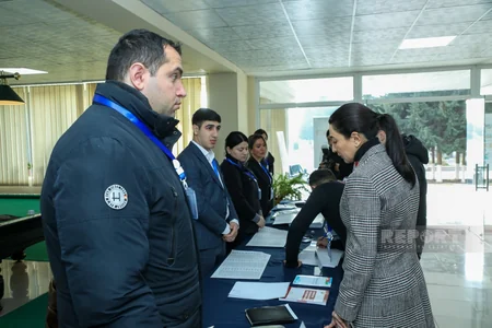 Azerbaijani Ombudsperson observes voting at Azerbaijani army training center
