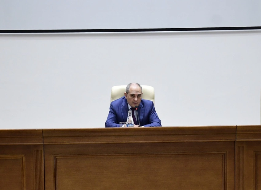 YAP Mərkəzi Aparatında müşavirə keçirilib