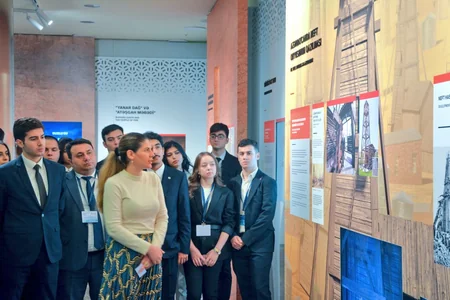 Bakıda Diplomatiya Könüllüləri üçün diplomatiya həftəsi təşkil olunub