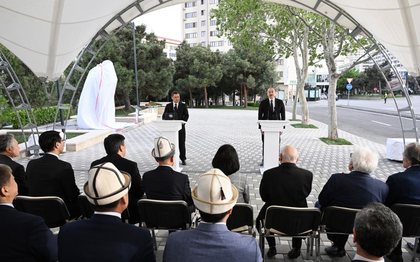 İlham Əliyev və Sadır Japarov Bakıda Çingiz Aytmatovun abidəsinin açılış mərasimində iştirak ediblər - YENİLƏNİB-2