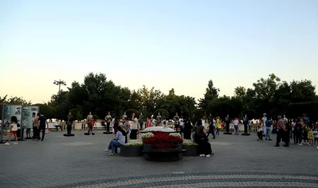 Silahlı Qüvvələrin 100 illik yubileyi münasibətilə hərbi mahnılardan ibarət konsert keçirilib