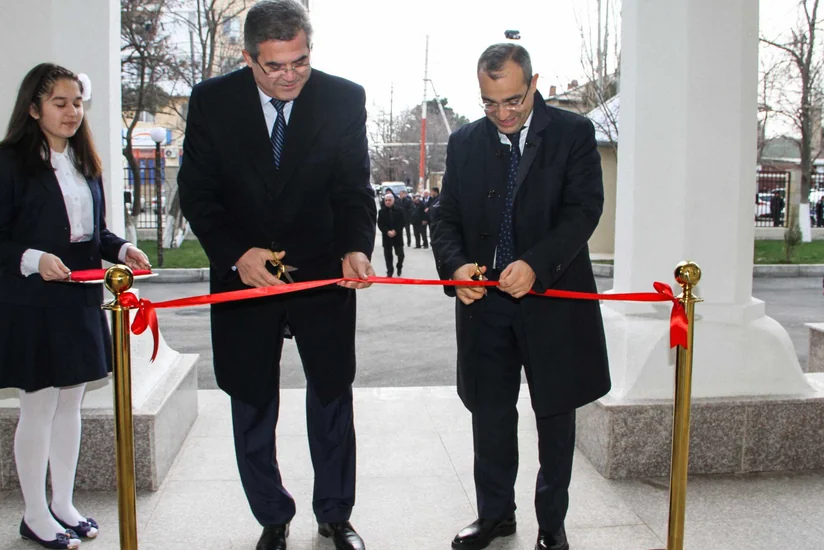 Qaradağda internat məktəb əsaslı təmirdən sonra istifadəyə verilib