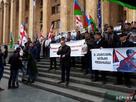 С совместной акции протеста азербайджанцев и грузин против установления бюста армянскому террористу - ФОТОРЕПОРТАЖ