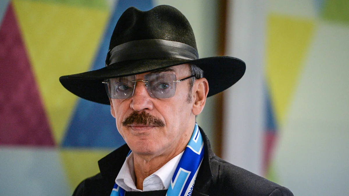 Məşhur aktyor Dartanyan roluna çəkilməsinə görə peşmandır