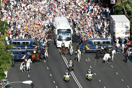 ÇL: Real ilk yarımfinal oyununda Atletikonu darmadağın edib - VİDEO