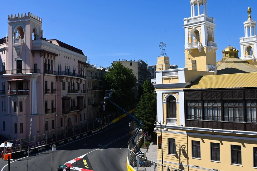 Formula 1 yarışı həftəsində Bakıda bəzi yollar açılacaq - SİYAHI