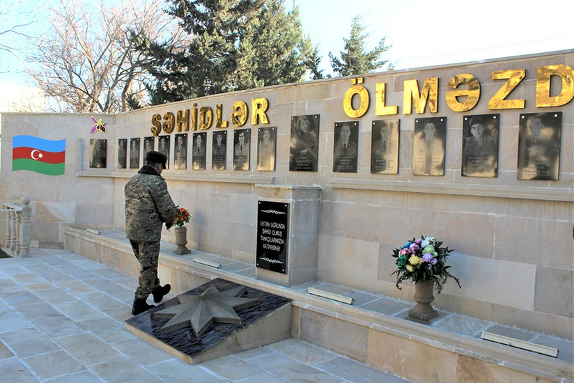 Zakir Həsənov bir neçə hərbi hissənin döyüş hazırlığını yoxlayıb