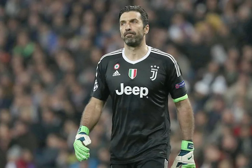 Буффон сравнил судью с мусорным ведром после матча с Реалом в ЛЧ