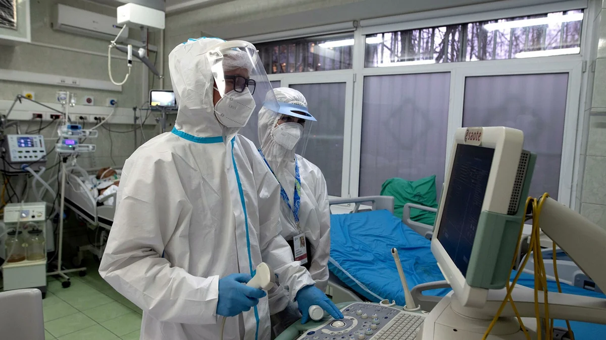 В России за сутки COVID-19 заразились 36,5 тыс. человек