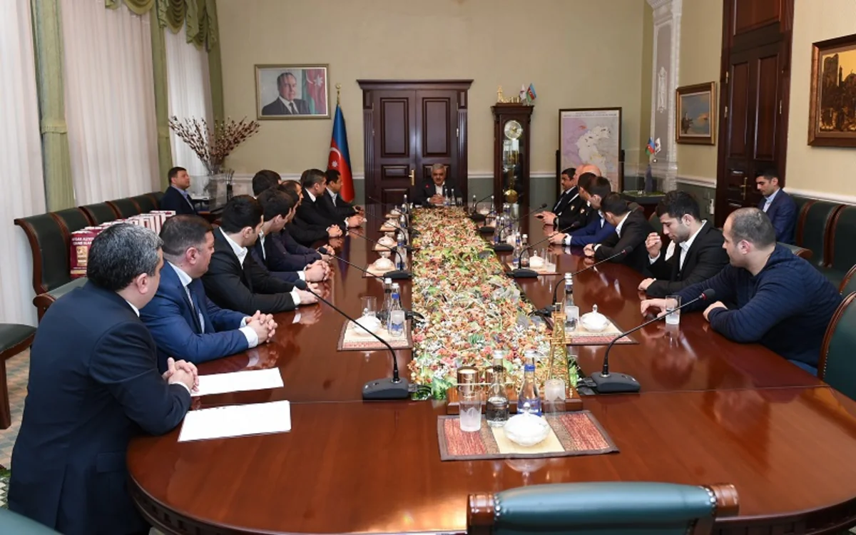 Rövnəq Abdullayev Avropa çempionatında uğur qazanan cüdoçular və onların məşqçiləri ilə görüşüb