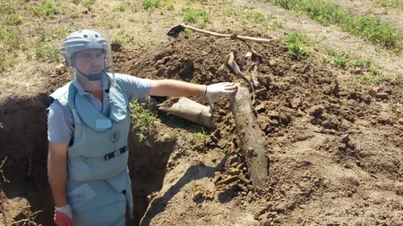 ​Ağcabədi və Bərdədə top mərmisi və piyada əleyhinə mina aşkar olunub