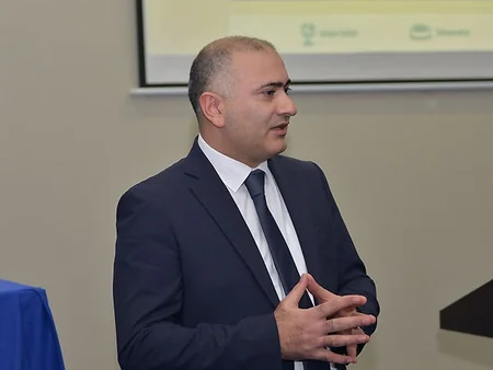 AFFA-da regional futbol federasiyalarının əməkdaşları üçün seminar keçirilib