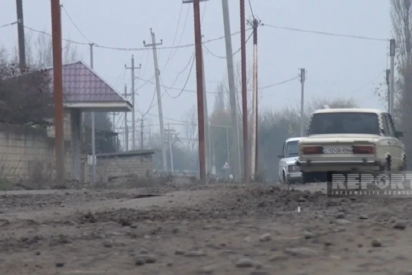 Sabirabadda beş kəndi birləşdirən yol dağılıb: gediş-gəliş çətinləşib
