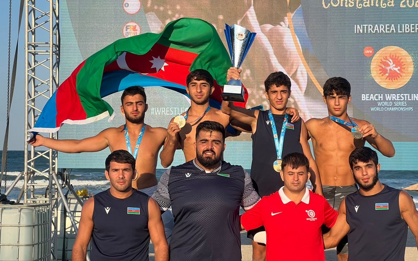 Çimərlik güləşi üzrə Azərbaycan millisi dünya çempionu olub