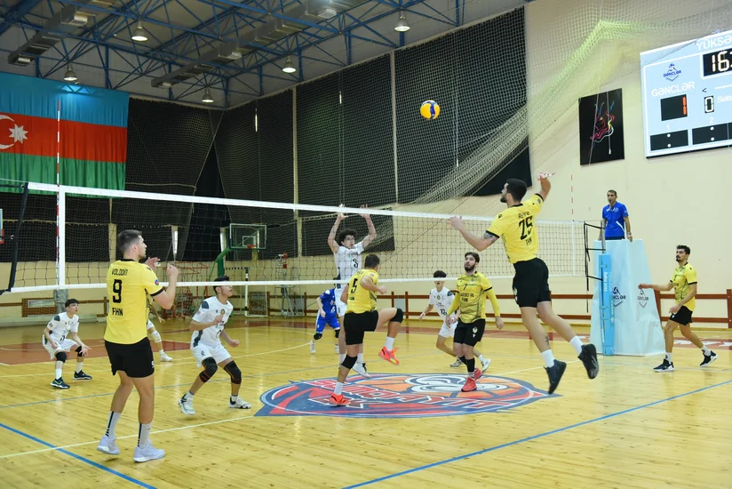 Kişi voleybolçular arasında Azərbaycan Yüksək Liqasında I tura yekun vurulub