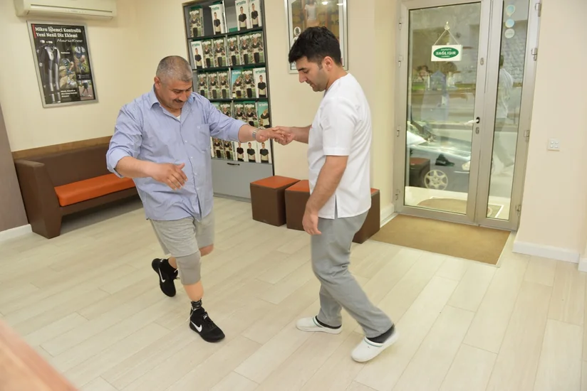 Aprel döyüşlərində yaralanmış əsgər və zabitlər Mehriban Əliyevanın təşəbbüsü ilə protezlərlə təmin edilib - VİDEO