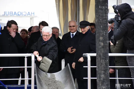 Hacıqabulda QAZ avtomobil istehsalı zavodunun təməli qoyulub
