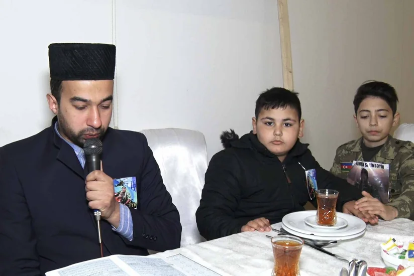 Mən atamı çox istəyirəm - şəhidin mərasimindən - REPORTAJ