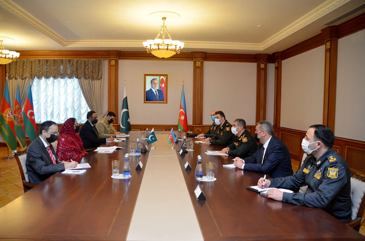 Azerbaijan, Pakistan discuss prospects for development of military cooperation