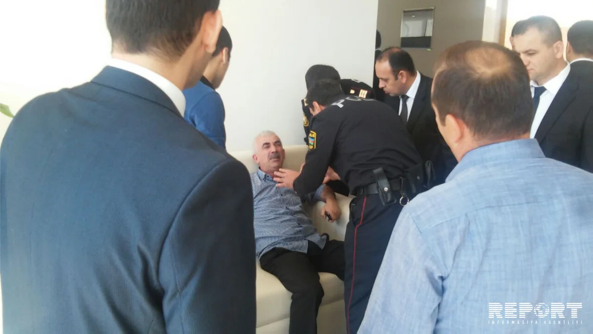 Azərbaycanda ilk açıq özəlləşdirmə hərracında dava düşüb - FOTO