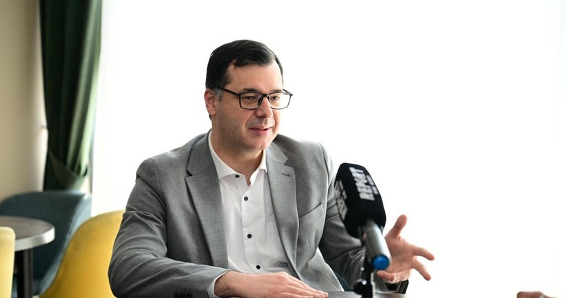 Олег Амирбеков: Бессмысленно ждать молодежь в театрах со старым репертуаром 