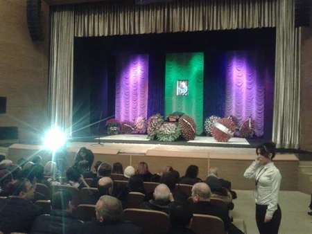 Vaqif Səmədoğlu ilə vida mərasimi başlayıb