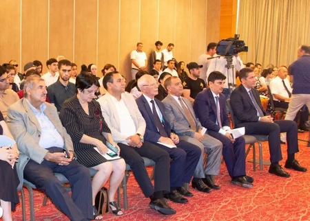 Görmə imkanları məhdud uşaqlar üçün hazırlanmış “Danışan kitab” saytının və mobil tətbiqinin təqdimatı olub