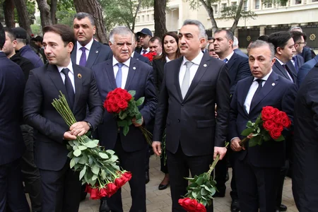 Vəkillər Kollegiyasının rəhbərliyi Heydər Əliyevin xatirəsini yad ediblər