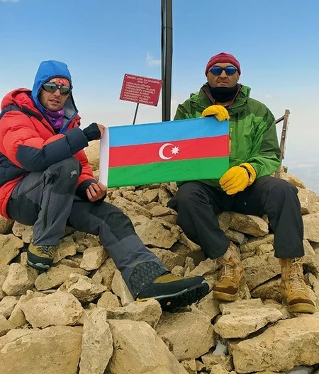 Hərbçilərin Şahdağ zirvəsinə alpinizm ekspedisiyası təşkil olunub - VİDEO