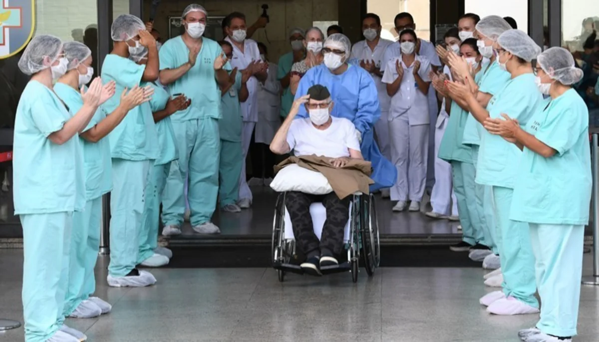 II Dünya müharibəsinin veteranı koronavirusdan sağaldı