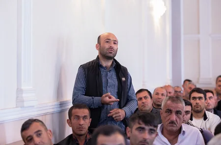 Azərbaycanda taxıl biçininə hazırlıqla bağlı mexanizatorlarla görüşlərə başlanılıb