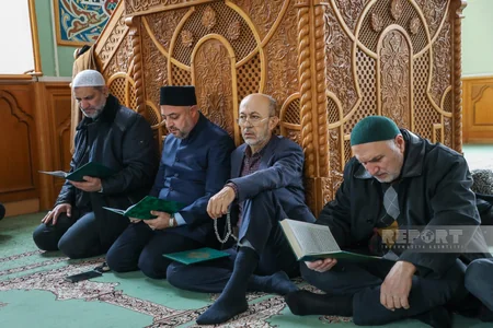 Prayers read in Azerbaijani mosques for plane crash victims
