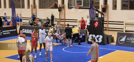 Azərbaycanın qadın basketbolçusu oyunda ciddi zədə alıb