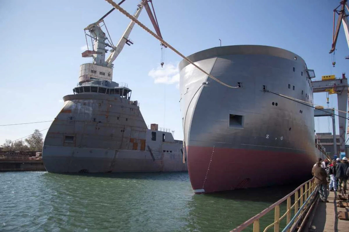 Kerç boğazında gəmi tıxacı yaranıb