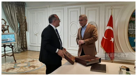 YAP nümayəndə heyəti İstanbulda Üsküdar bələdiyyəsində olub 