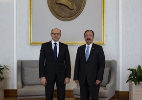 Energetika naziri Türkiyənin Azərbaycandakı yeni səfirini qəbul edib 