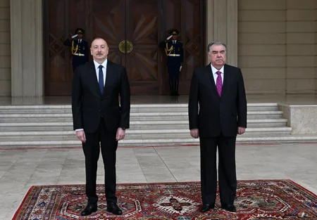 Tacikistan Prezidenti Emoməli Rəhmonun rəsmi qarşılanma mərasimi olub