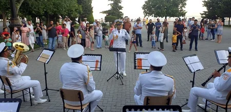 Silahlı Qüvvələr Günü münasibətilə Bakının müxtəlif yerlərində hərbi orkestrlərin çıxışları təşkil olunub