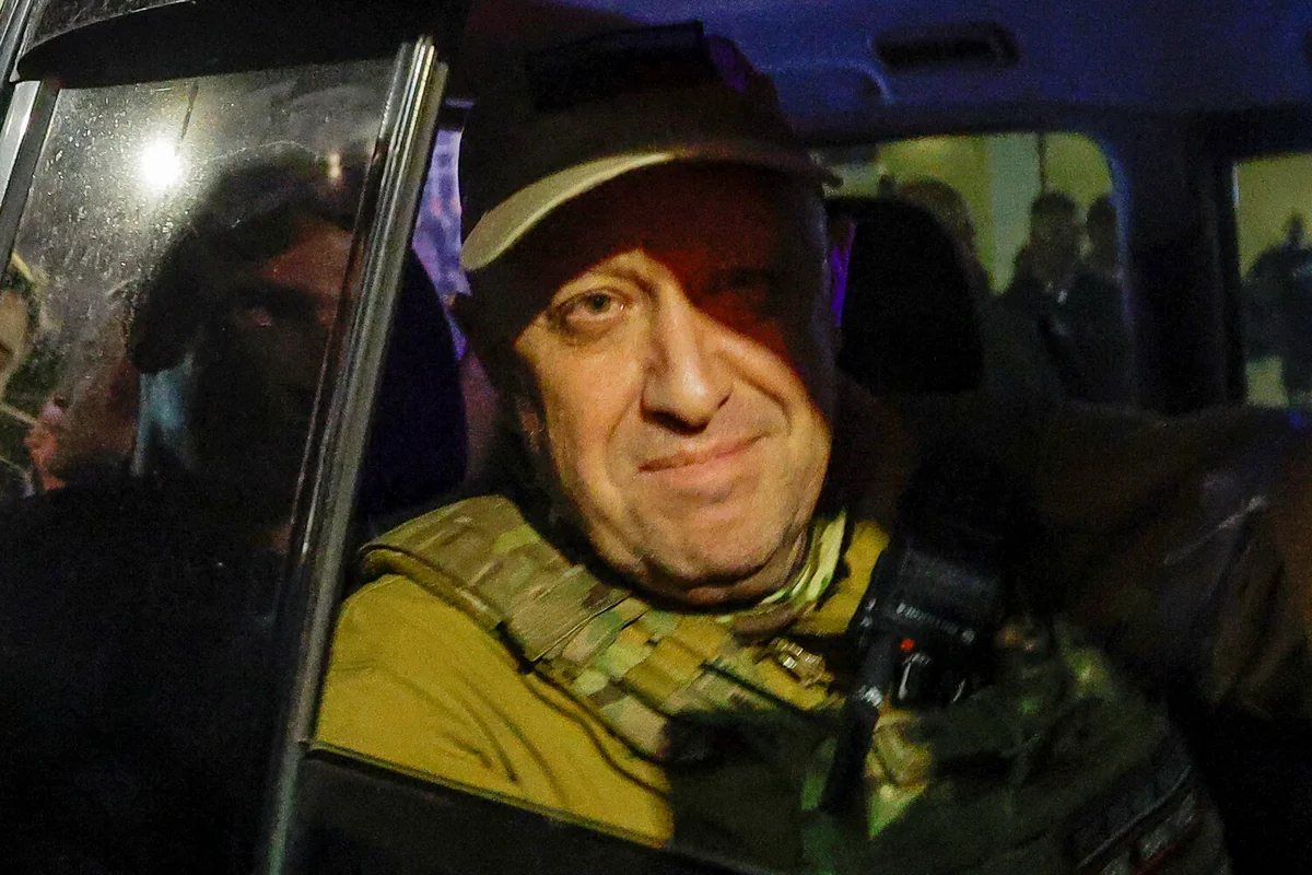 Главе ЧВК Вагнер вернули наградной пистолет от Шойгу