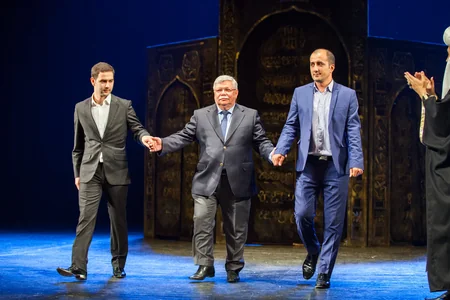 Akademik Milli Dram Teatrının kollektivi Şəkiyə yola düşüb