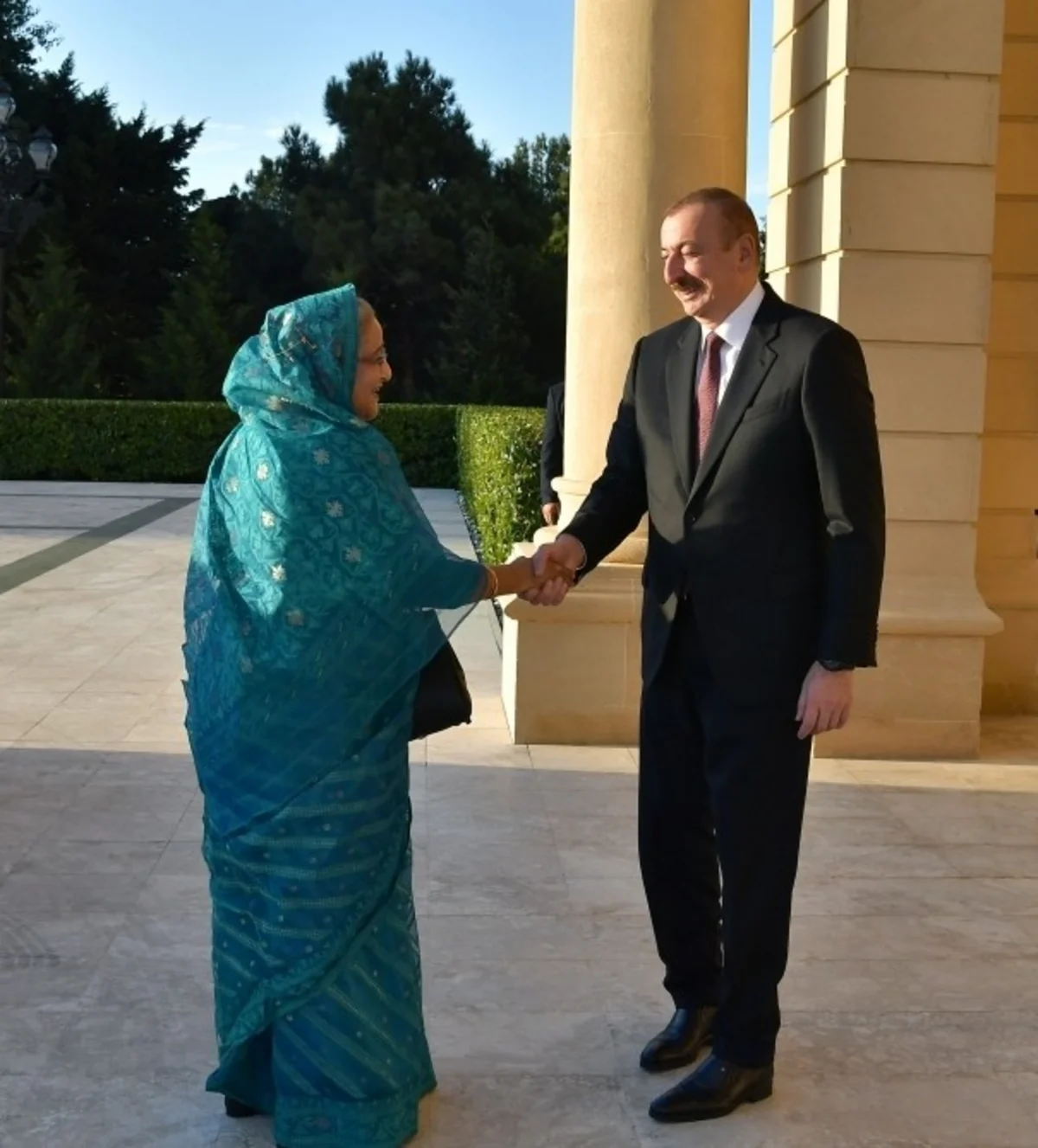 Prezident İlham Əliyev Banqladeşin Baş Naziri xanım Şeyx Hasinanı qəbul edib