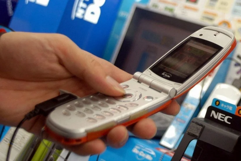 Власти США собирают данные с телефонов миллионов американцев с помощью самолетов